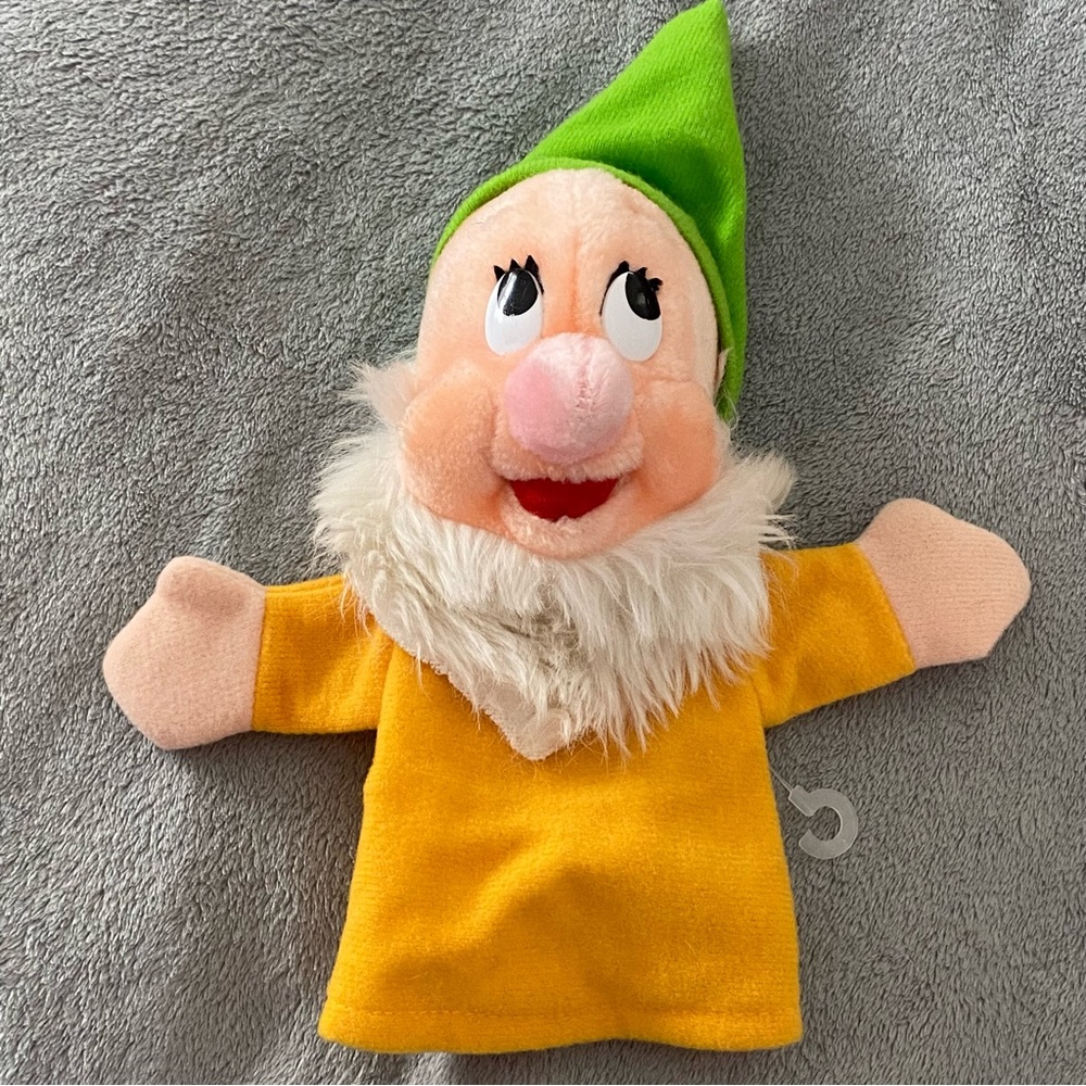 Disney Bashful Hand Puppet